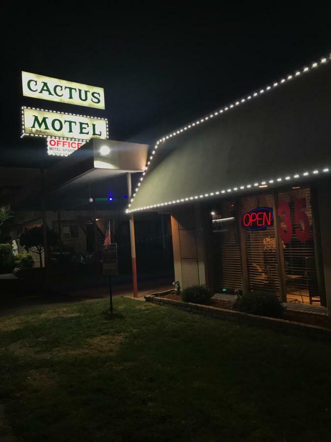 Cactus Inn And Suites Copperas Cove Bagian luar foto