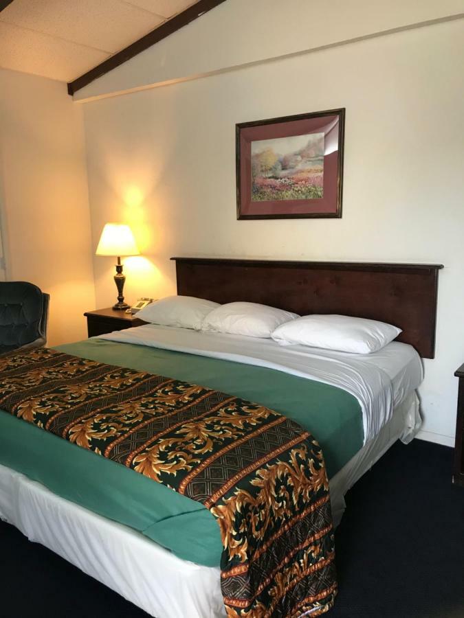 Cactus Inn And Suites Copperas Cove Bagian luar foto