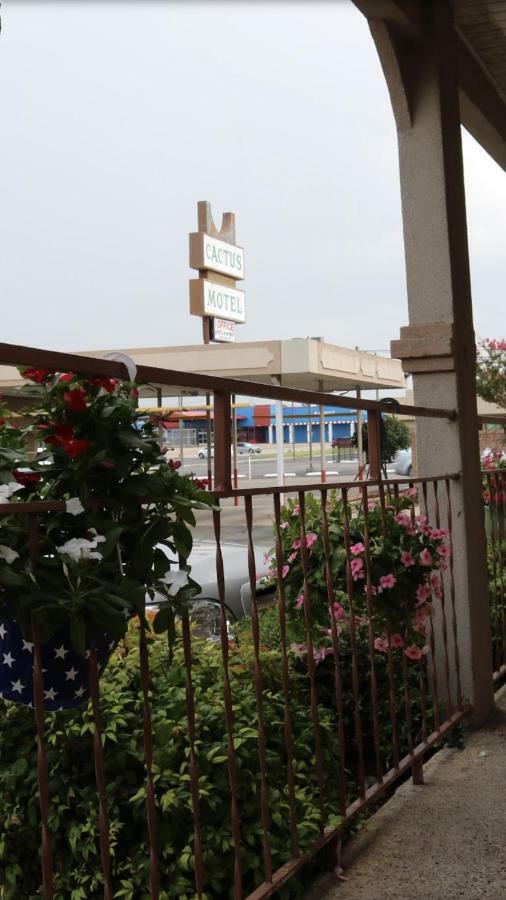 Cactus Inn And Suites Copperas Cove Bagian luar foto