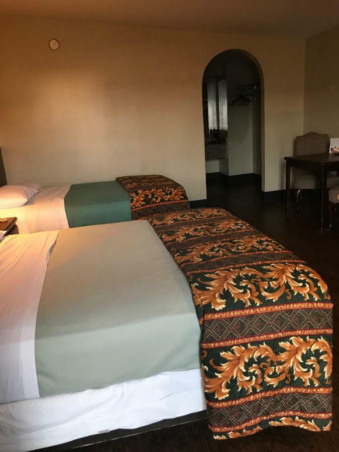 Cactus Inn And Suites Copperas Cove Bagian luar foto